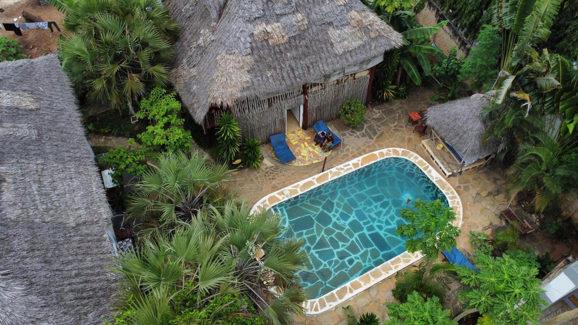 Diani Hostel 디아니 해변 외부 사진