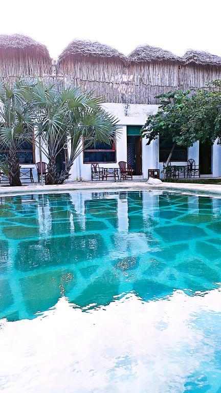 Diani Hostel 디아니 해변 외부 사진