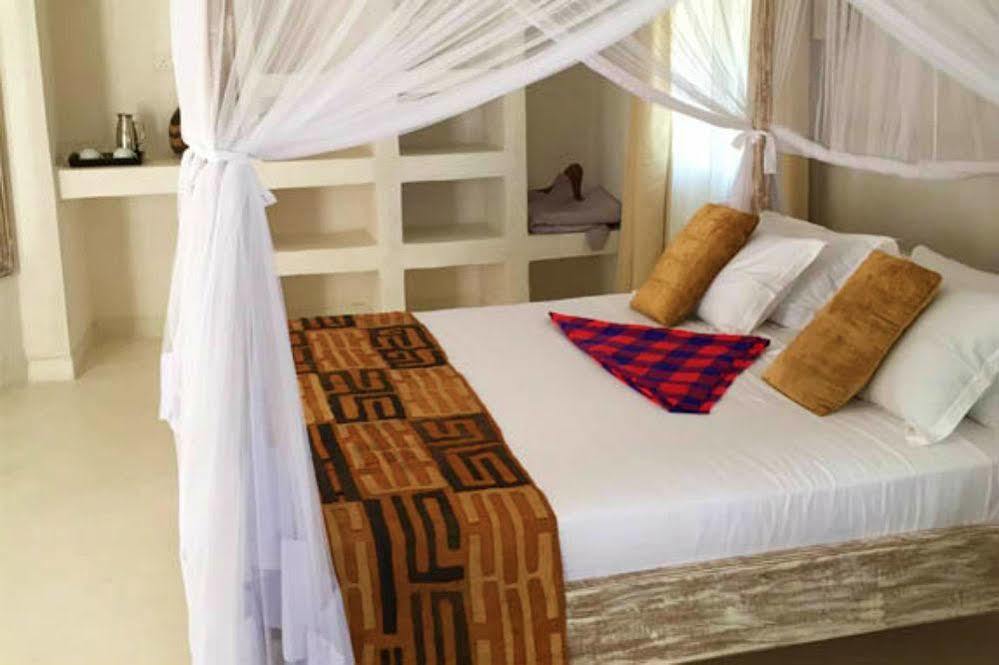 Diani Hostel 디아니 해변 외부 사진