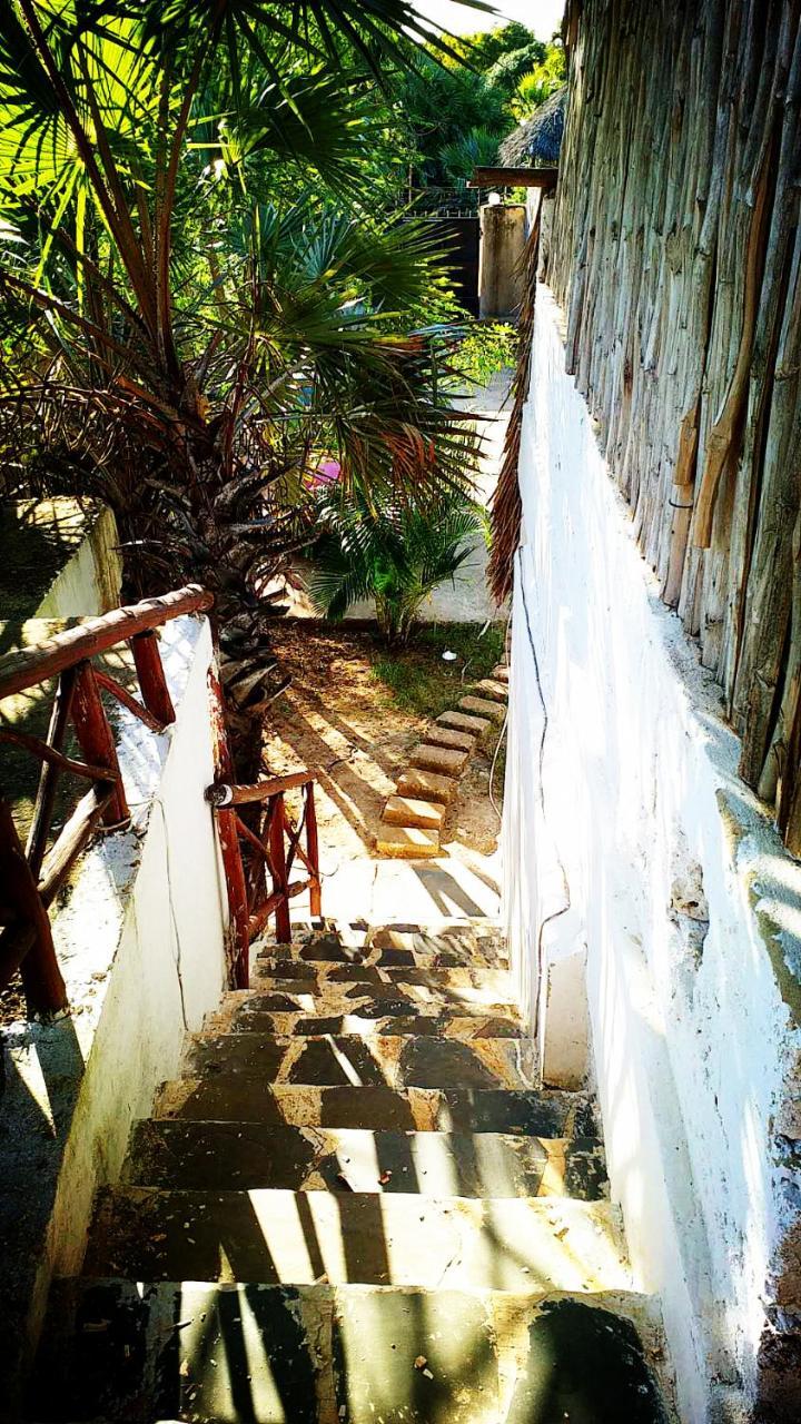 Diani Hostel 디아니 해변 외부 사진