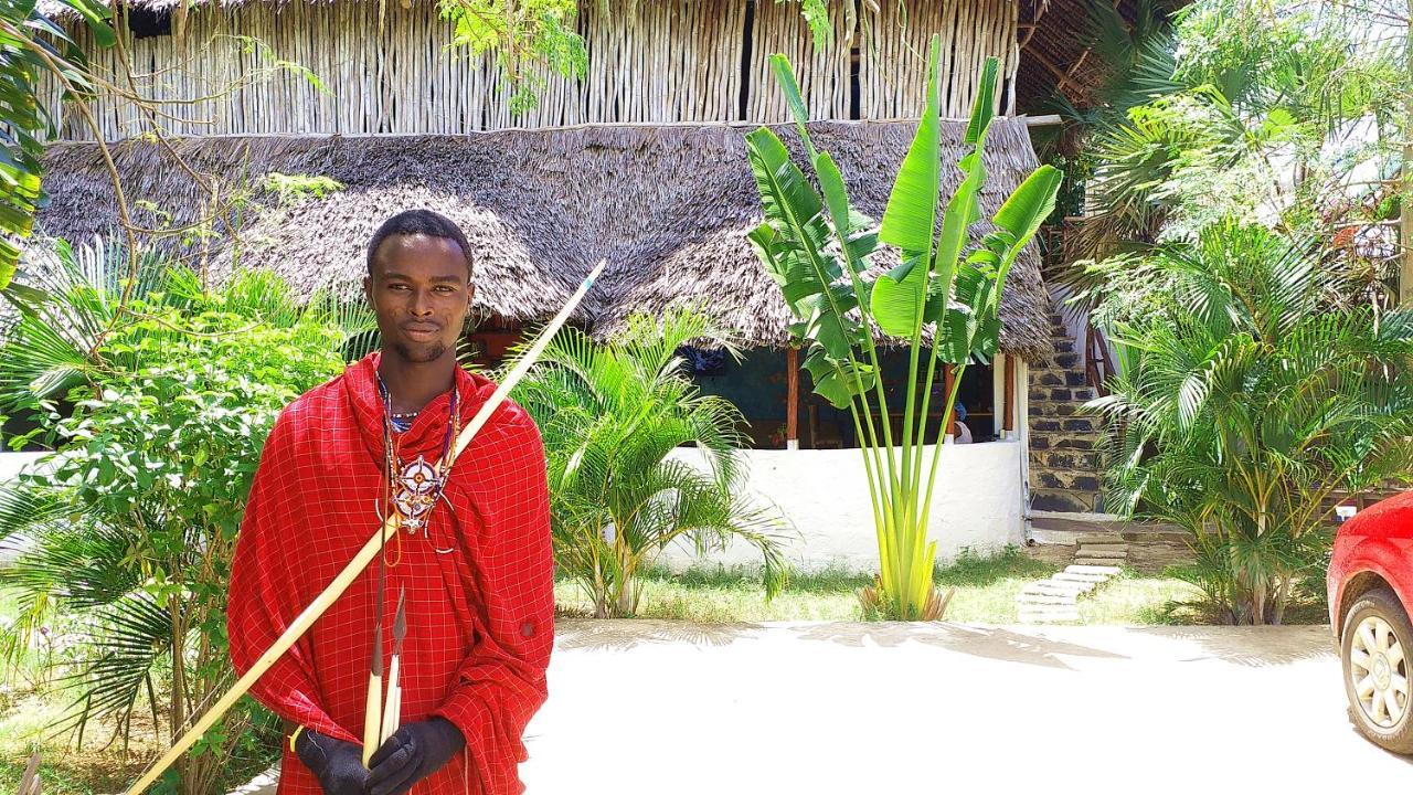 Diani Hostel 디아니 해변 외부 사진